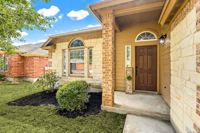 196 Bison Ln, Cibolo, TX 78108