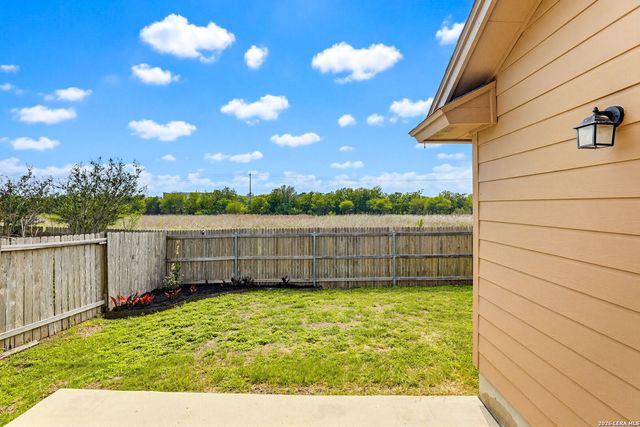 196 Bison Ln, Cibolo, TX 78108