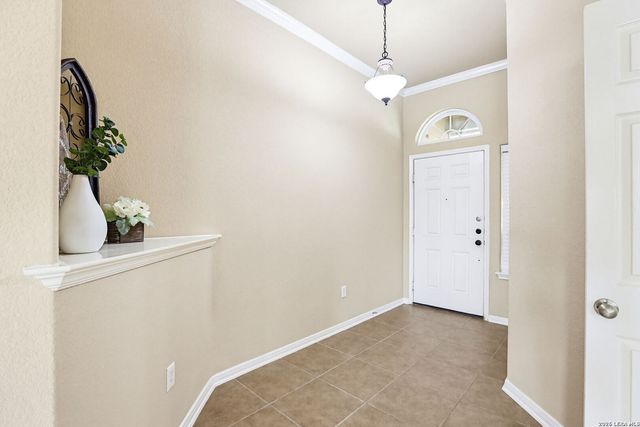 196 Bison Ln, Cibolo, TX 78108