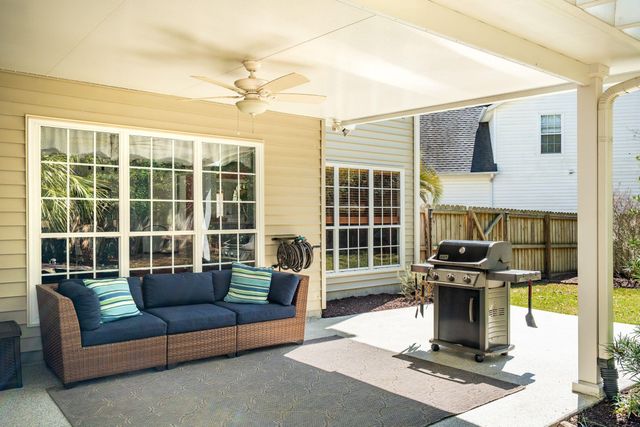 733 Ginglis Way, Mount Pleasant, SC 29464