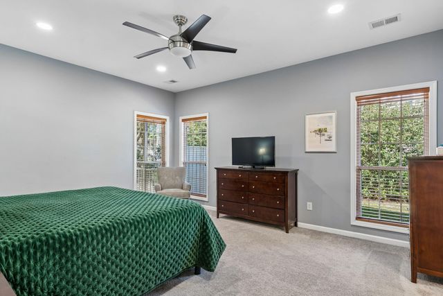 733 Ginglis Way, Mount Pleasant, SC 29464