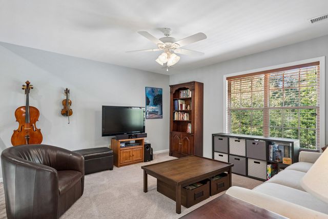 733 Ginglis Way, Mount Pleasant, SC 29464