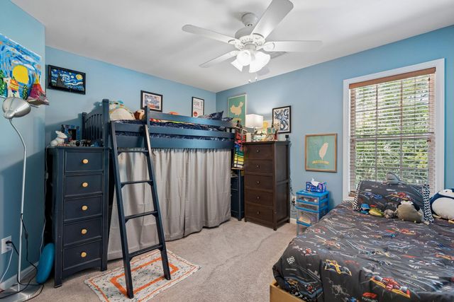 733 Ginglis Way, Mount Pleasant, SC 29464