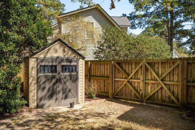 733 Ginglis Way, Mount Pleasant, SC 29464