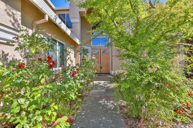 3373 Marina Cove Cir, Elk Grove, CA 95758