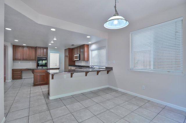 3373 Marina Cove Cir, Elk Grove, CA 95758