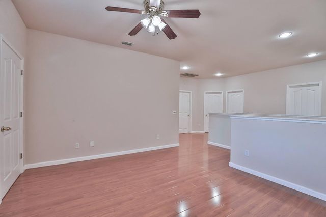3373 Marina Cove Cir, Elk Grove, CA 95758