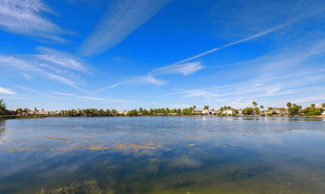 3373 Marina Cove Cir, Elk Grove, CA 95758