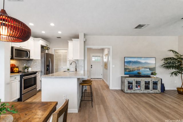 92-1172 Olani Street 51-3, Kapolei, HI 96707