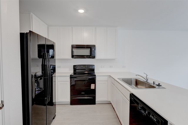 800 Sandhill Crane Lane, Princeton, TX 75407