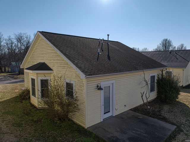 1505 Autumn Drive, Boonville, IN 47601