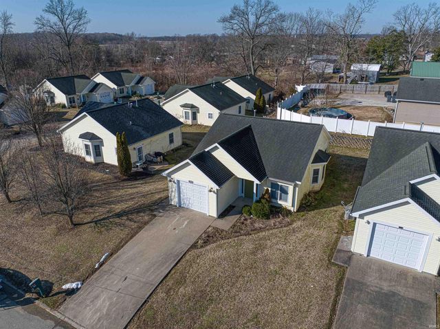 1505 Autumn Drive, Boonville, IN 47601