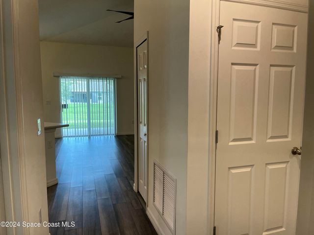 1178 Dania Circle NE, Palm Bay, FL 32905