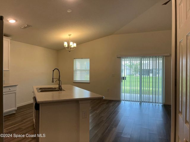 1178 Dania Circle NE, Palm Bay, FL 32905