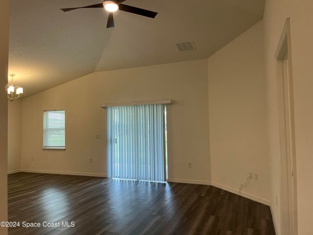 1178 Dania Circle NE, Palm Bay, FL 32905