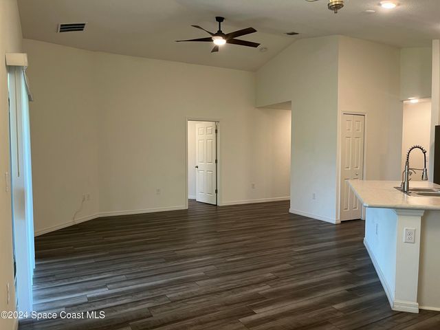 1178 Dania Circle NE, Palm Bay, FL 32905