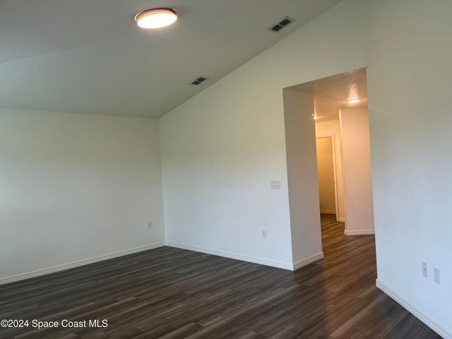 1178 Dania Circle NE, Palm Bay, FL 32905