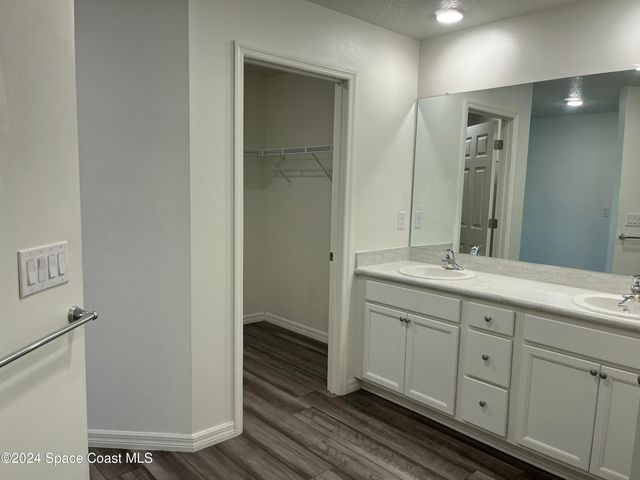 1178 Dania Circle NE, Palm Bay, FL 32905