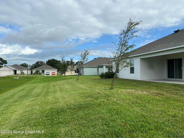 1178 Dania Circle NE, Palm Bay, FL 32905