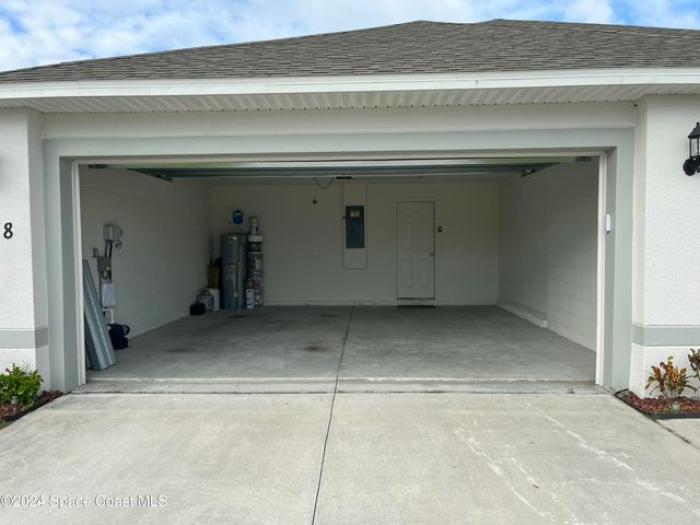 1178 Dania Circle NE, Palm Bay, FL 32905