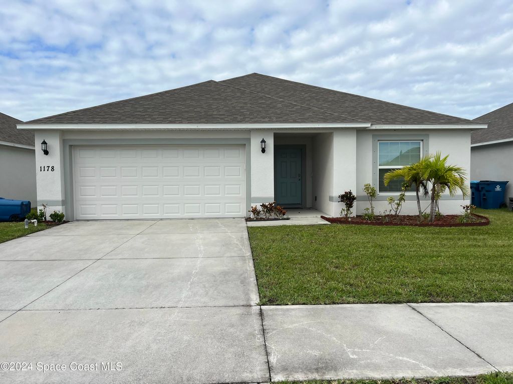 1178 Dania Circle NE, Palm Bay, FL 32905