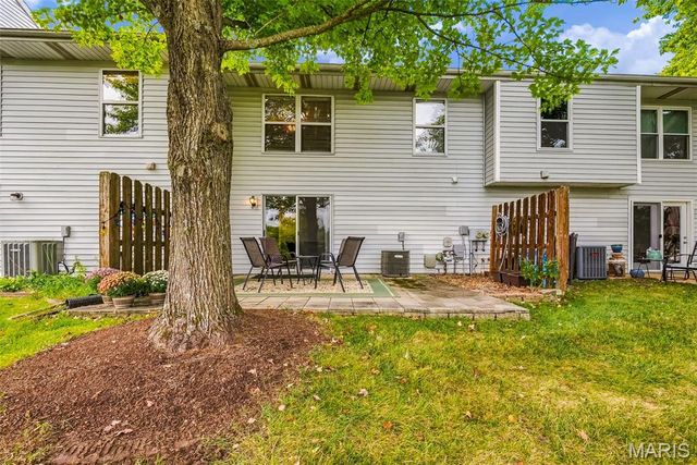 3248 Meadow Trail Drive 75, St Peters, MO 63376
