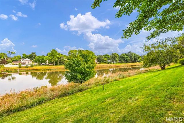 3248 Meadow Trail Drive 75, St Peters, MO 63376