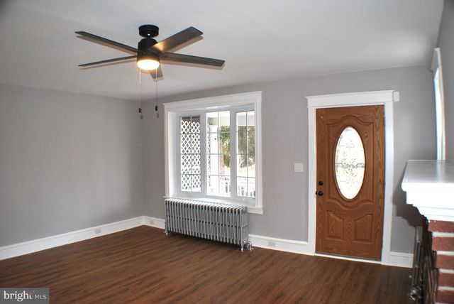 125 E AVON RD, Brookhaven, PA 19015