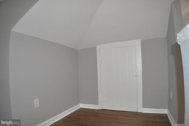 125 E AVON RD, Brookhaven, PA 19015