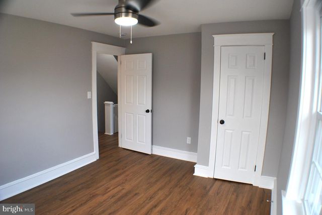 125 E AVON RD, Brookhaven, PA 19015