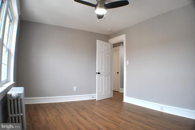 125 E AVON RD, Brookhaven, PA 19015