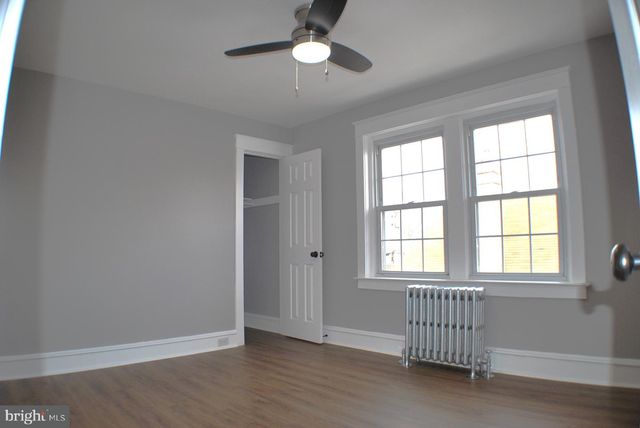 125 E AVON RD, Brookhaven, PA 19015