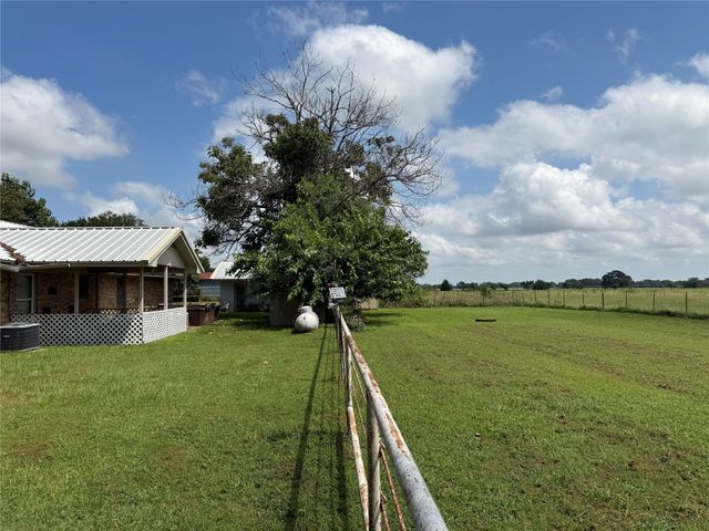 446 County Road 1605, Ravenna, TX 75476