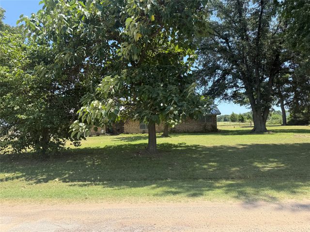 446 County Road 1605, Ravenna, TX 75476