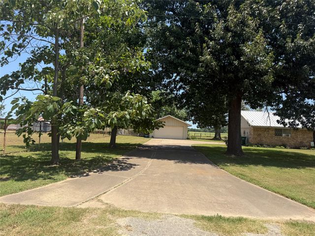 446 County Road 1605, Ravenna, TX 75476