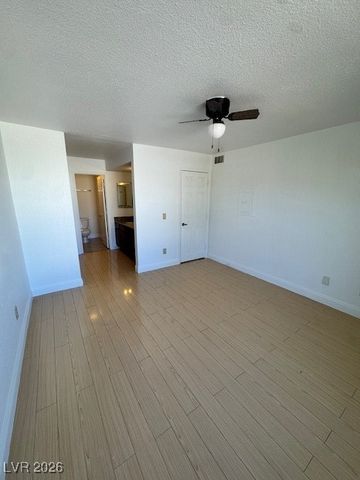 2606 South Durango Drive 279, Las Vegas, NV 89117