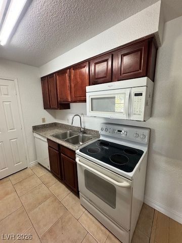 2606 South Durango Drive 279, Las Vegas, NV 89117