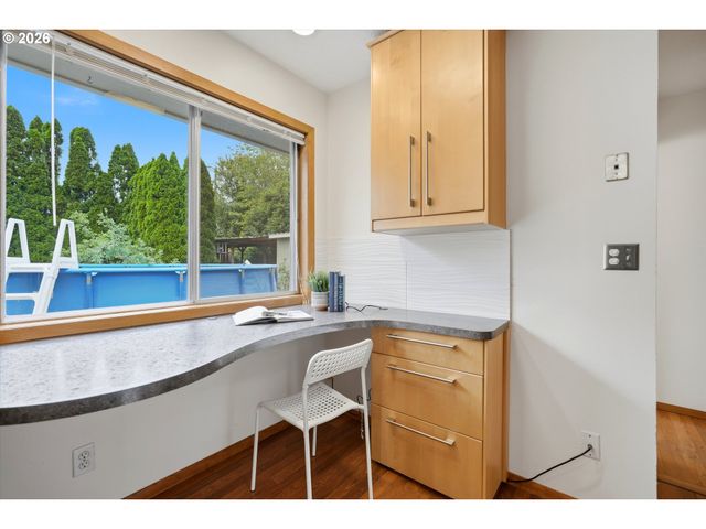 7969 Se THOMPSON Rd, Milwaukie, OR 97222
