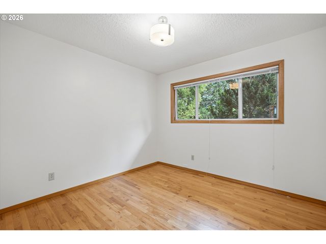 7969 Se THOMPSON Rd, Milwaukie, OR 97222