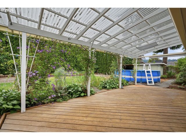 7969 Se THOMPSON Rd, Milwaukie, OR 97222
