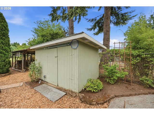 7969 Se THOMPSON Rd, Milwaukie, OR 97222