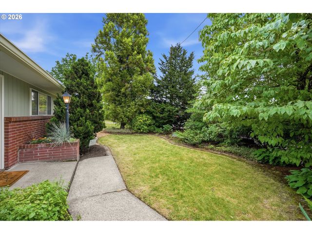 7969 Se THOMPSON Rd, Milwaukie, OR 97222