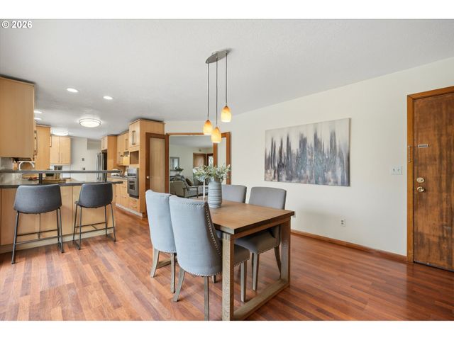 7969 Se THOMPSON Rd, Milwaukie, OR 97222