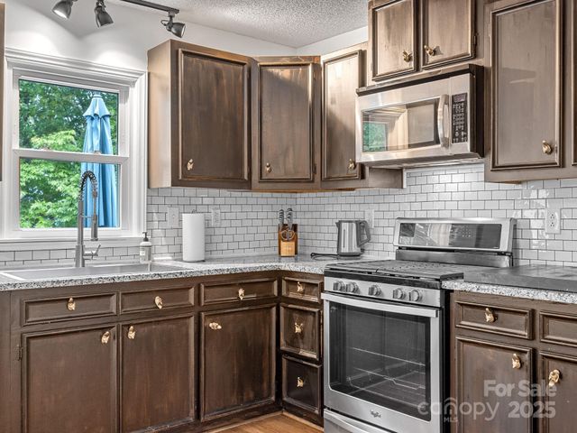 192 Shady Lane, Mill Spring, NC 28756