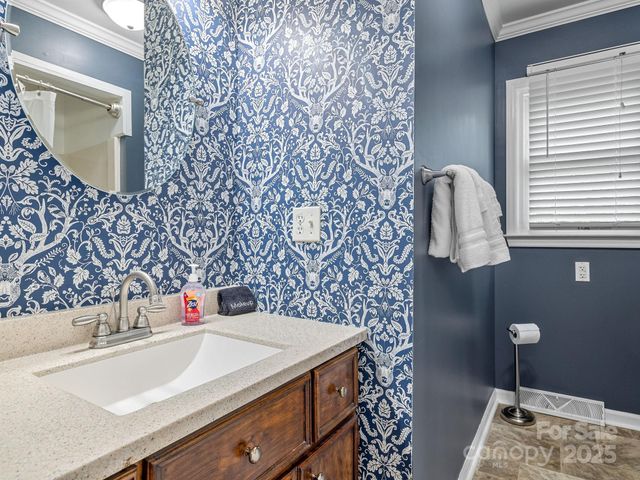 192 Shady Lane, Mill Spring, NC 28756