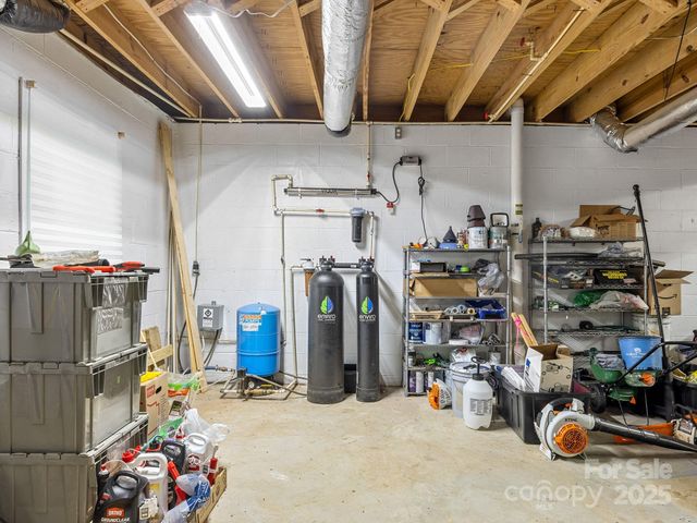 192 Shady Lane, Mill Spring, NC 28756