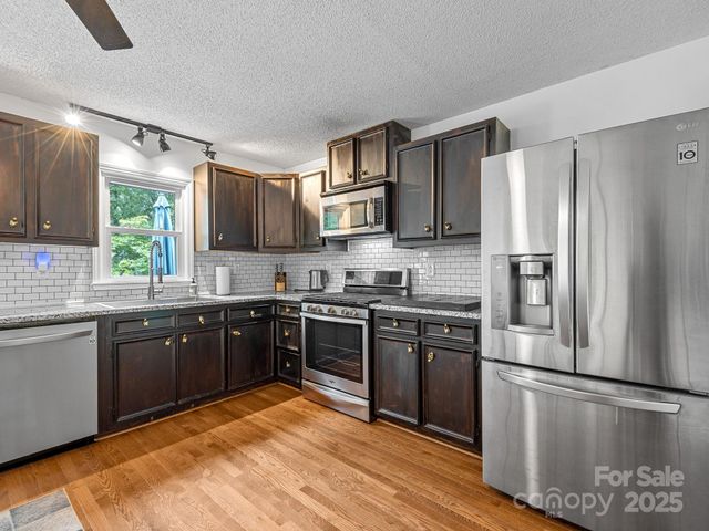 192 Shady Lane, Mill Spring, NC 28756