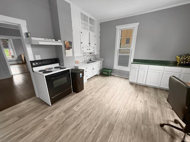 314 W 6th Street, Jasper, IN 47546