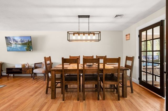 18 Aurele Cir, Reading, MA 01867