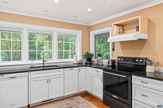 140 LANGFORD PL, Charlottesville, VA 22903